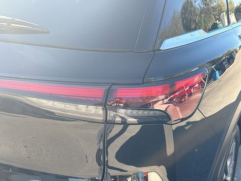 Used 2024 INFINITI QX60 Luxe image 29