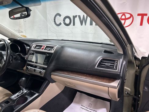 Used 2015 Subaru Outback 3.6R Limited image 12