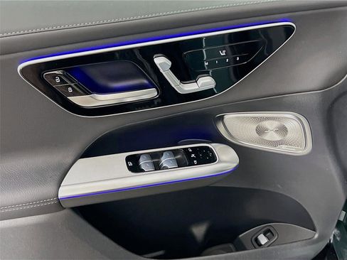 Certified 2025 Mercedes-Benz GLC 300 4MATIC image 15