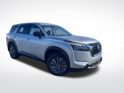 New 2025 Nissan Pathfinder S