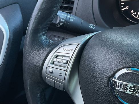 Used 2016 Nissan Altima 2.5 SL w/ 2.5 Technology w/LED Package image 21