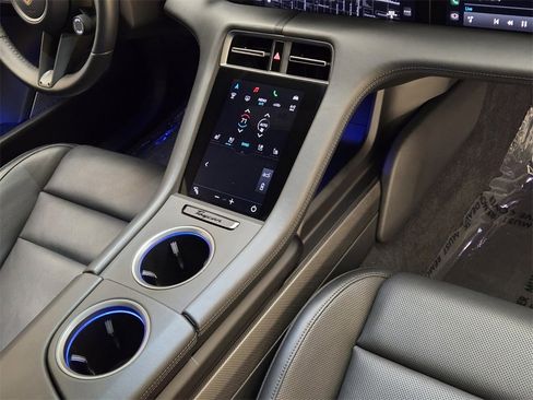 Used 2021 Porsche Taycan Turbo S image 28