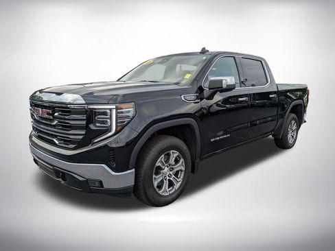 Used 2025 GMC Sierra 1500 SLT RWD image 8