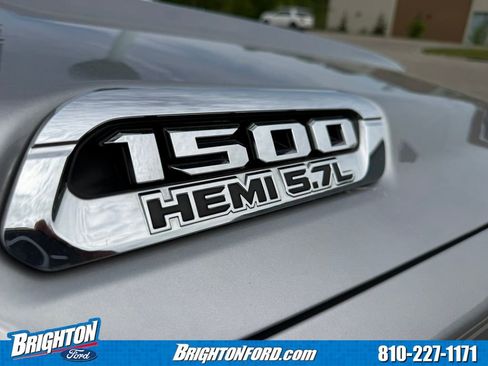Used 2022 RAM 1500 Laramie AWD/4WD image 5