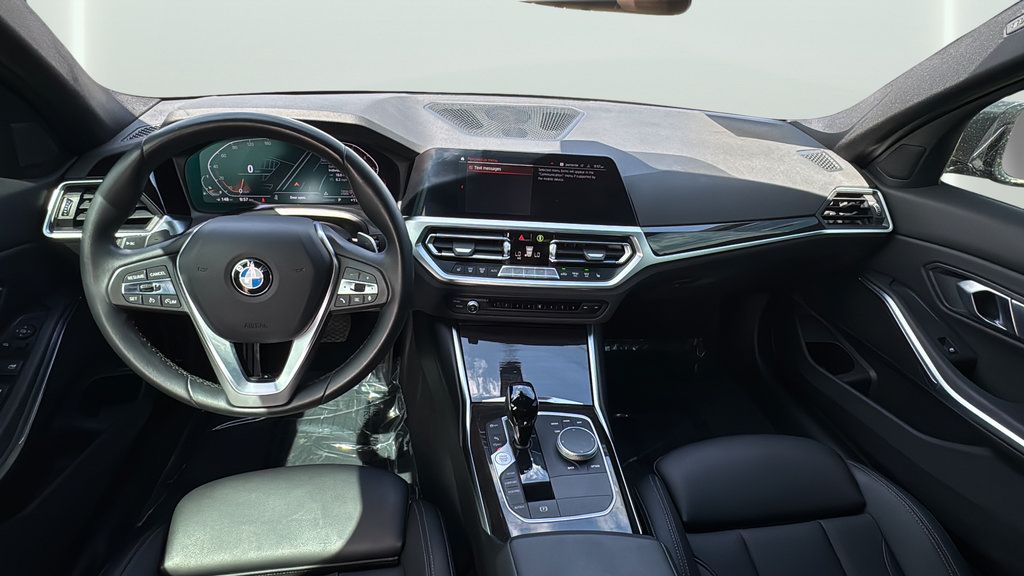 Used 2022 BMW 330i Sedan w/ Convenience Package RWD image 31