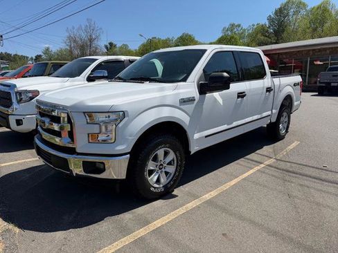 Used 2017 Ford F150 XLT image 1