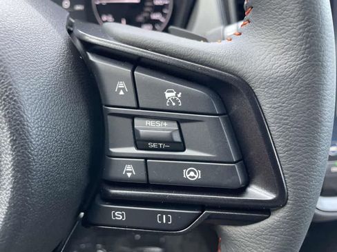 New 2025 Subaru Crosstrek 2.5i Limited w/ Crosstrek Mirror Package image 17