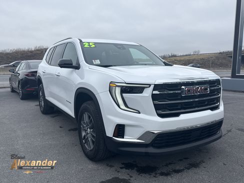 Used 2025 GMC Acadia Elevation AWD/4WD image 1