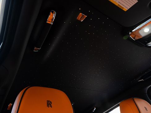 Used 2025 Rolls-Royce Cullinan image 65