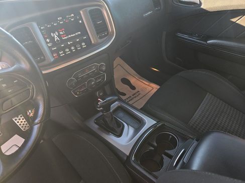 Used 2020 Dodge Charger R/T w/ Blacktop Package image 10