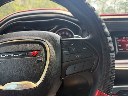 Used 2017 Dodge Challenger SXT RWD image 23