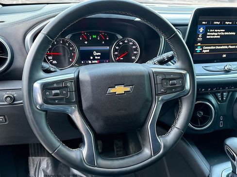 Used 2023 Chevrolet Blazer LT w/ Midnight/Sport Edition FWD image 11