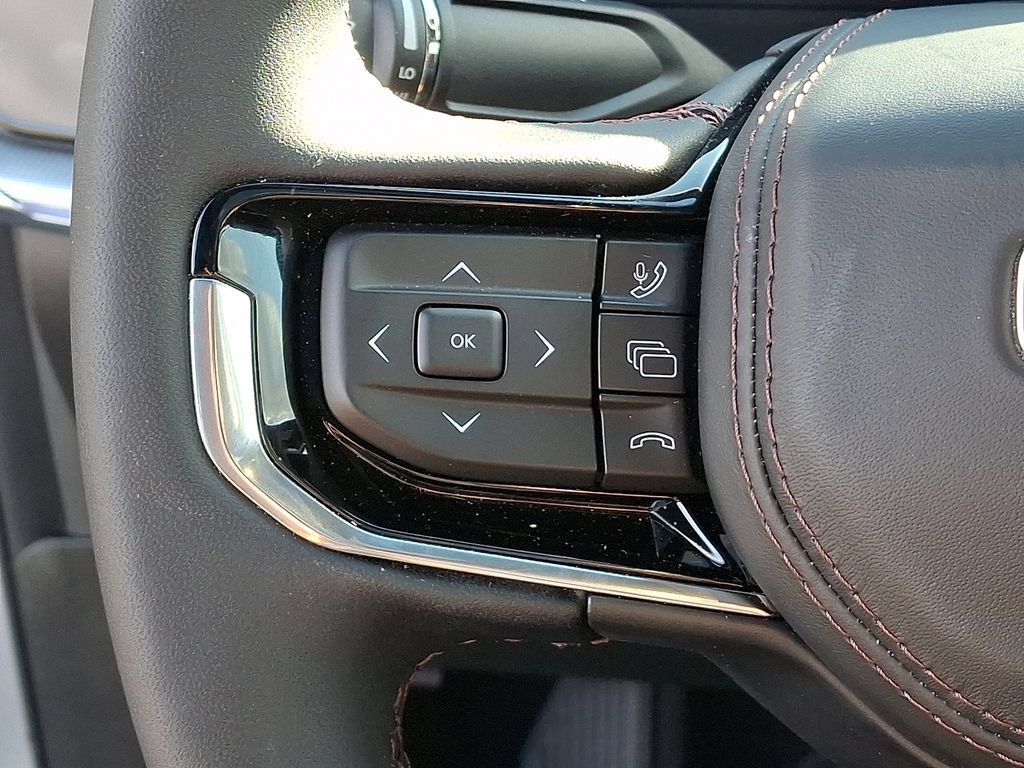 Used 2025 Jeep Wagoneer S Launch Edition AWD/4WD image 22