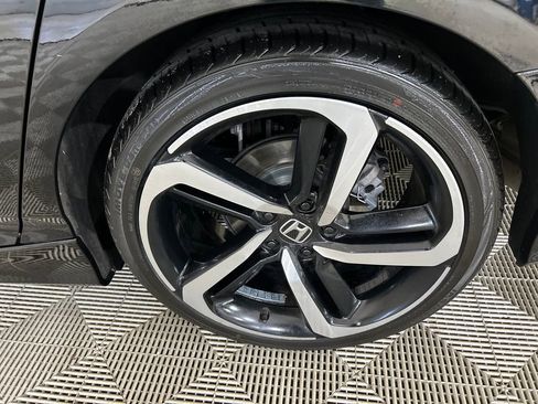 Used 2020 Honda Accord Sport image 9