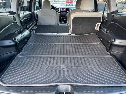 Used 2017 Honda Pilot EX image 45