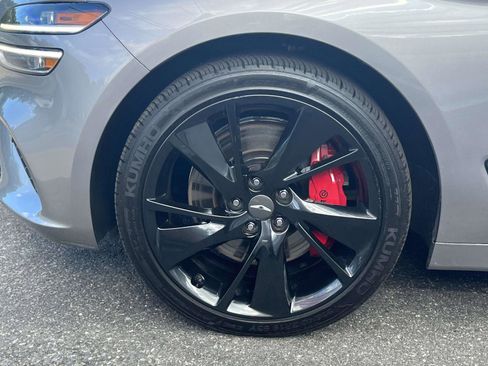 Used 2022 Genesis G70 3.3T w/ Sport Prestige Package image 7