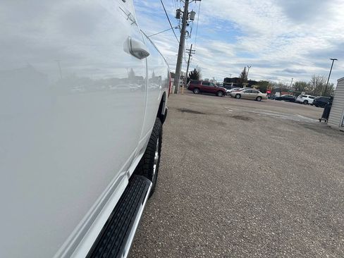 Used 2021 RAM 2500 Big Horn w/ Level 2 Equipment Group AWD/4WD image 19