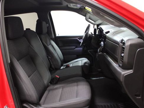 Used 2022 Chevrolet Silverado 1500 LT AWD/4WD image 23