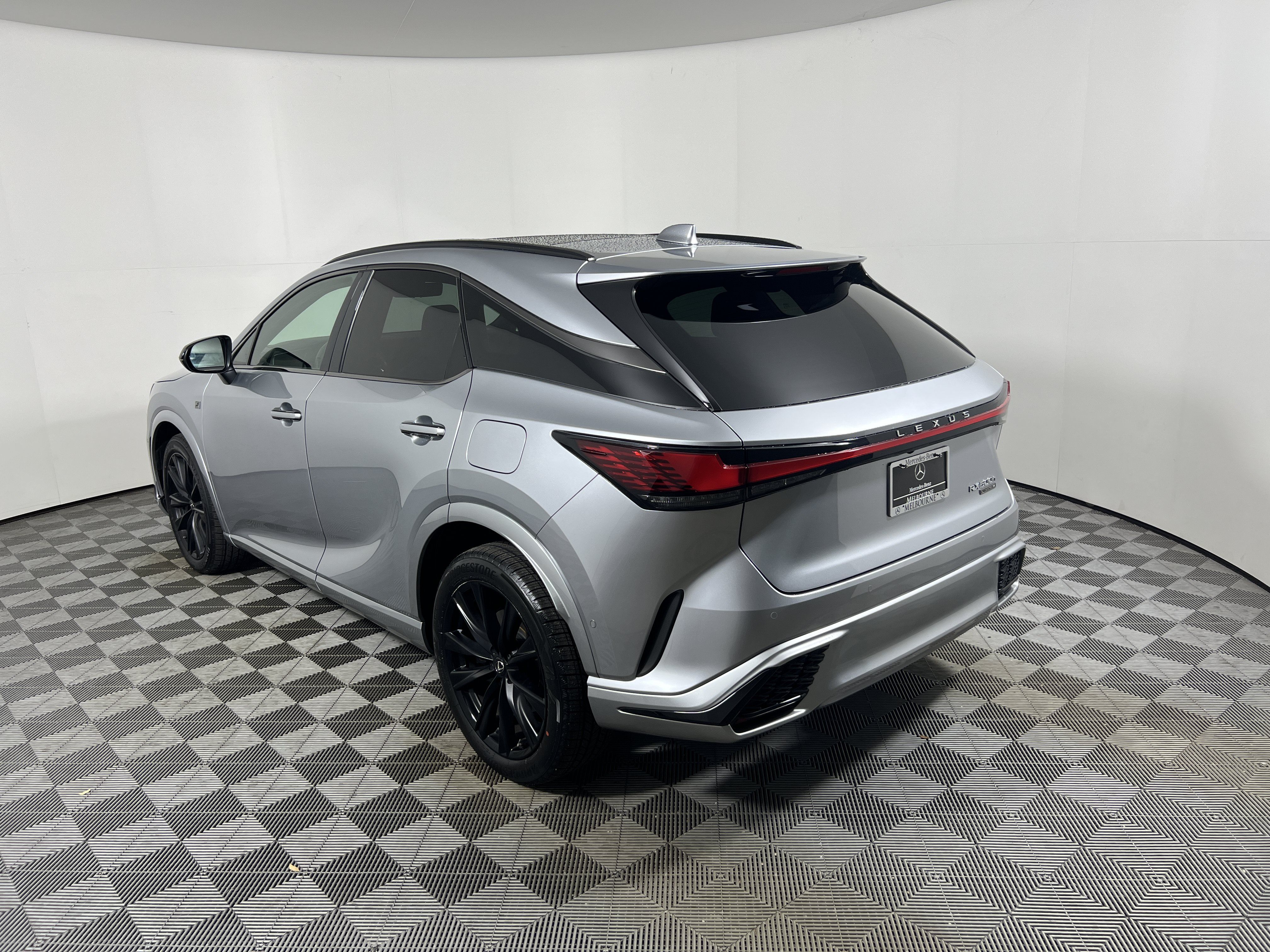 Used 2024 Lexus RX 500h F Sport w/ Convenience Package AWD/4WD image 5