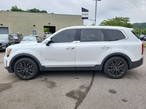 Used 2022 Kia Telluride SX w/ Towing Package FWD image 2