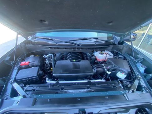 Used 2025 Chevrolet Silverado 1500 LT Trail Boss w/ LT Trail Boss Premium Package AWD/4WD image 8