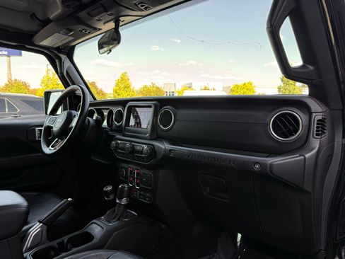 Used 2020 Jeep Wrangler Unlimited Rubicon w/ Quick Order Package 28Y Recon AWD/4WD image 31
