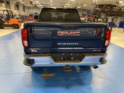 Used 2022 GMC Sierra 2500 SLE w/ SLE Value Package; AWD/4WD image 6