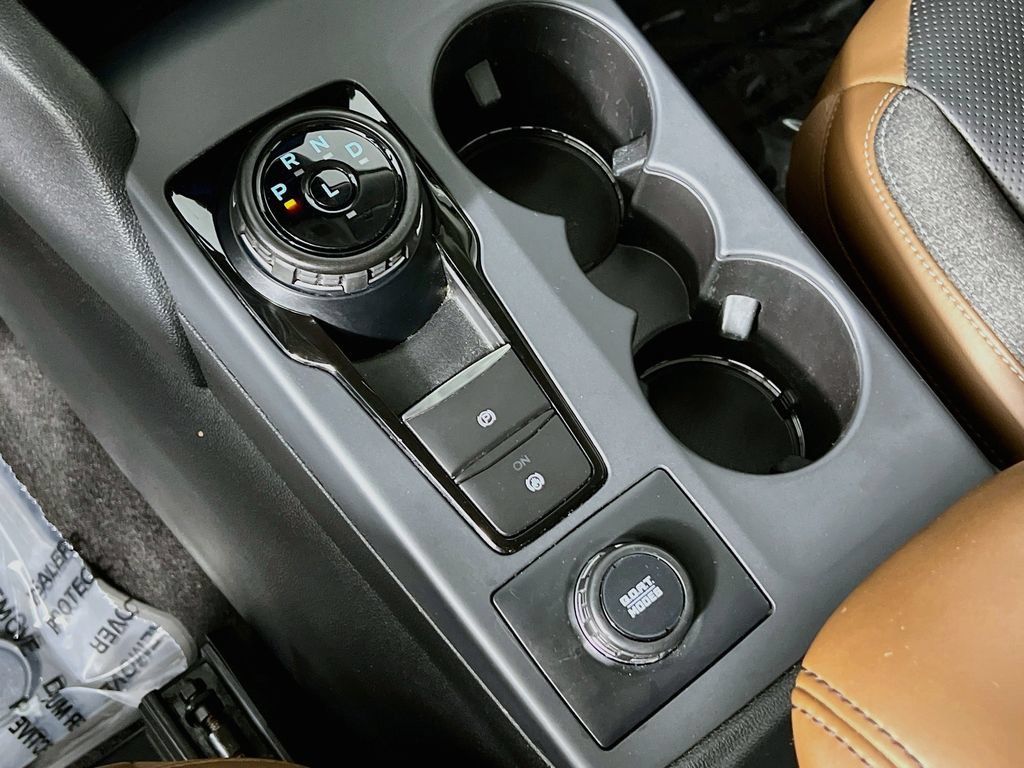Used 2021 Ford Bronco Sport Outer Banks w/ Outer Banks Package (96D) AWD/4WD image 16