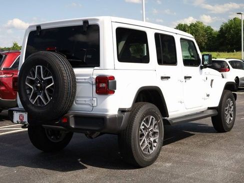 New 2025 Jeep Wrangler Sahara image 5