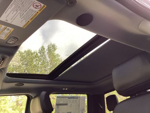 New 2026 Ford F250 Lariat w/ Black Appearance Package image 74