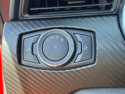 Used 2019 Ford Mustang Coupe image 23