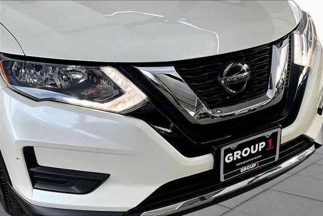 Certified 2020 Nissan Rogue SV FWD image 29