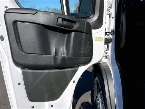 New 2025 RAM ProMaster 2500 w/ Premium Convenience Group image 18