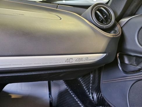 Used 2016 Alfa Romeo 4C Coupe w/ Convenience Group - Coupe RWD image 26