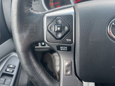 Used 2015 Toyota Tacoma 4x4 Double Cab image 7