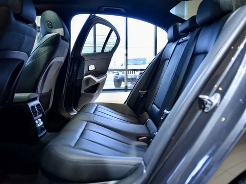 Used 2020 BMW 330i xDrive 330i xDrive w/ M Sport Package image 20