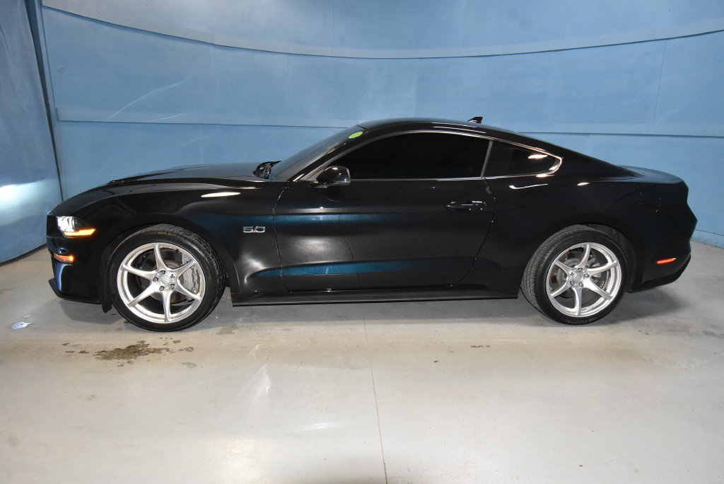 Used 2022 Ford Mustang GT Premium w/ Equipment Group 401A RWD image 23