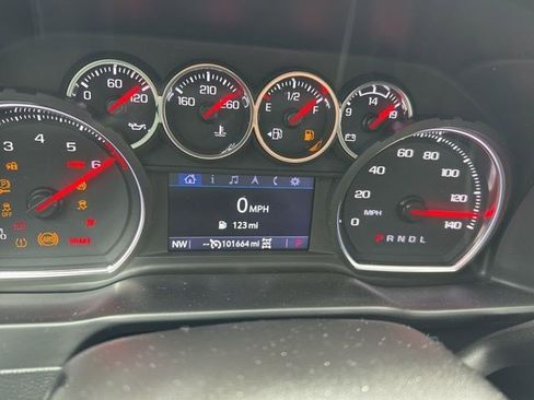 Used 2021 Chevrolet Silverado 1500 LT Trail Boss AWD/4WD image 14