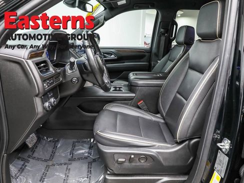 Used 2024 Chevrolet Suburban Premier RWD image 14