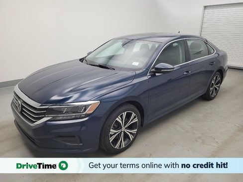 Used 2022 Volkswagen Passat 2.0T SE FWD image 1