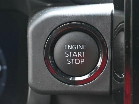 Used 2024 Toyota Tacoma Limited w/ Limited Package (LT) image 18