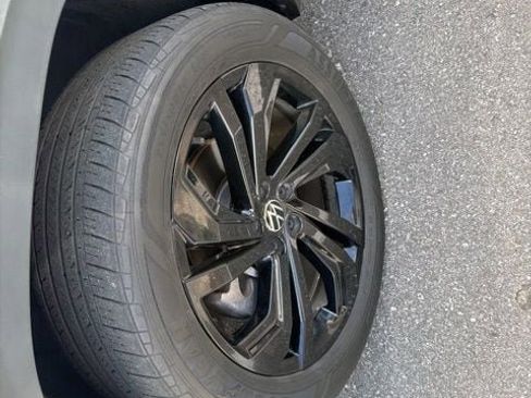 Used 2022 Volkswagen Atlas SE image 14