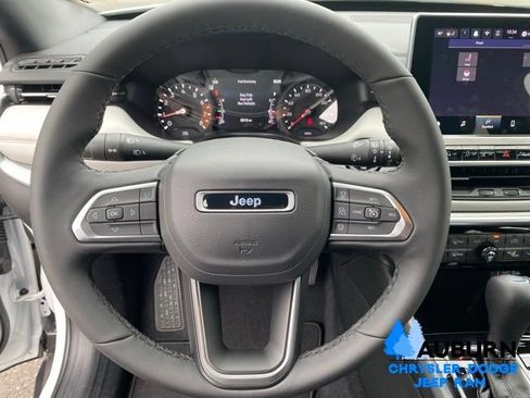 Used 2026 Jeep Compass Limited AWD/4WD image 35