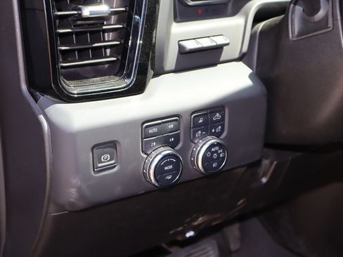 Used 2025 GMC Sierra 2500 AT4X AWD/4WD image 25