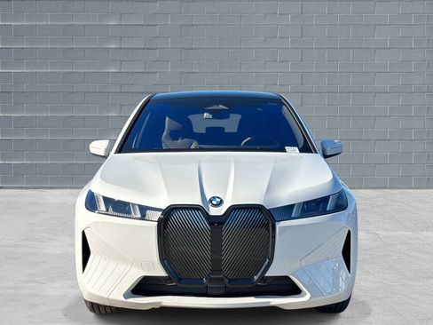 New 2026 BMW iX xDrive45 w/ Premium Package image 2