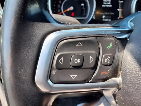 Used 2020 Jeep Wrangler Unlimited Sahara w/ Uconnect 4C Nav & Sound Group AWD/4WD image 23