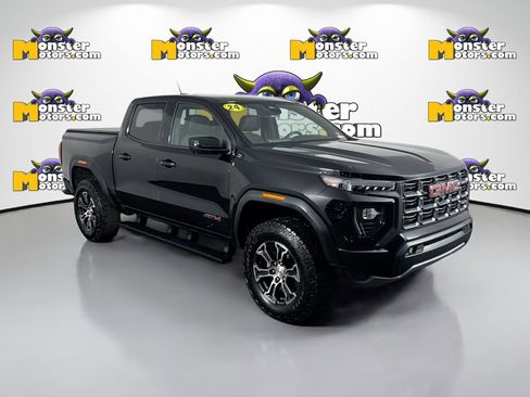 Used 2024 GMC Canyon AT4 w/ Technology Package AWD/4WD image 3