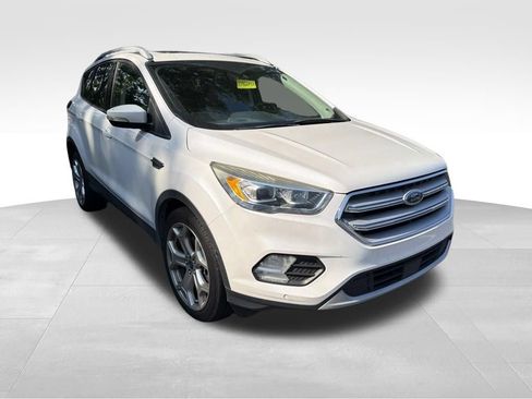 Used 2018 Ford Escape Titanium w/ Ford Safe & Smart Package AWD/4WD image 3