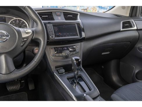 Used 2019 Nissan Sentra SV image 22