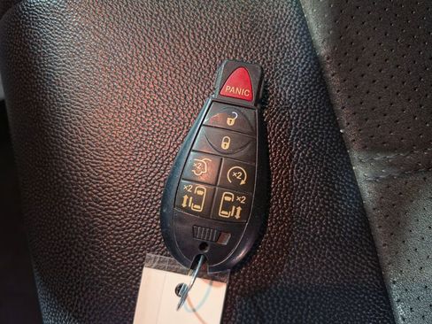 Used 2019 Dodge Grand Caravan SXT FWD image 10